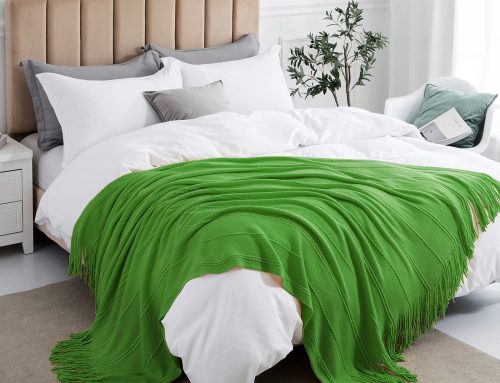 Knitted throw blankets-green